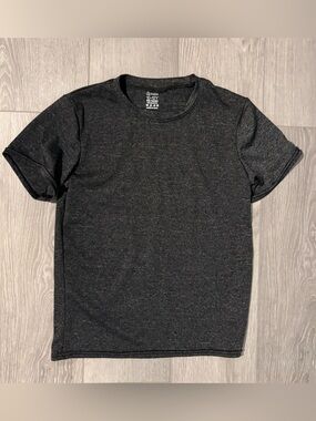 Poroka Charcoal Heather Crew Neck T-Shirt 
Boys 10/12